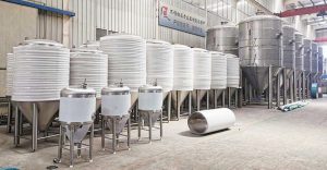 山东精鹰生产的1000L精酿啤酒设备完成